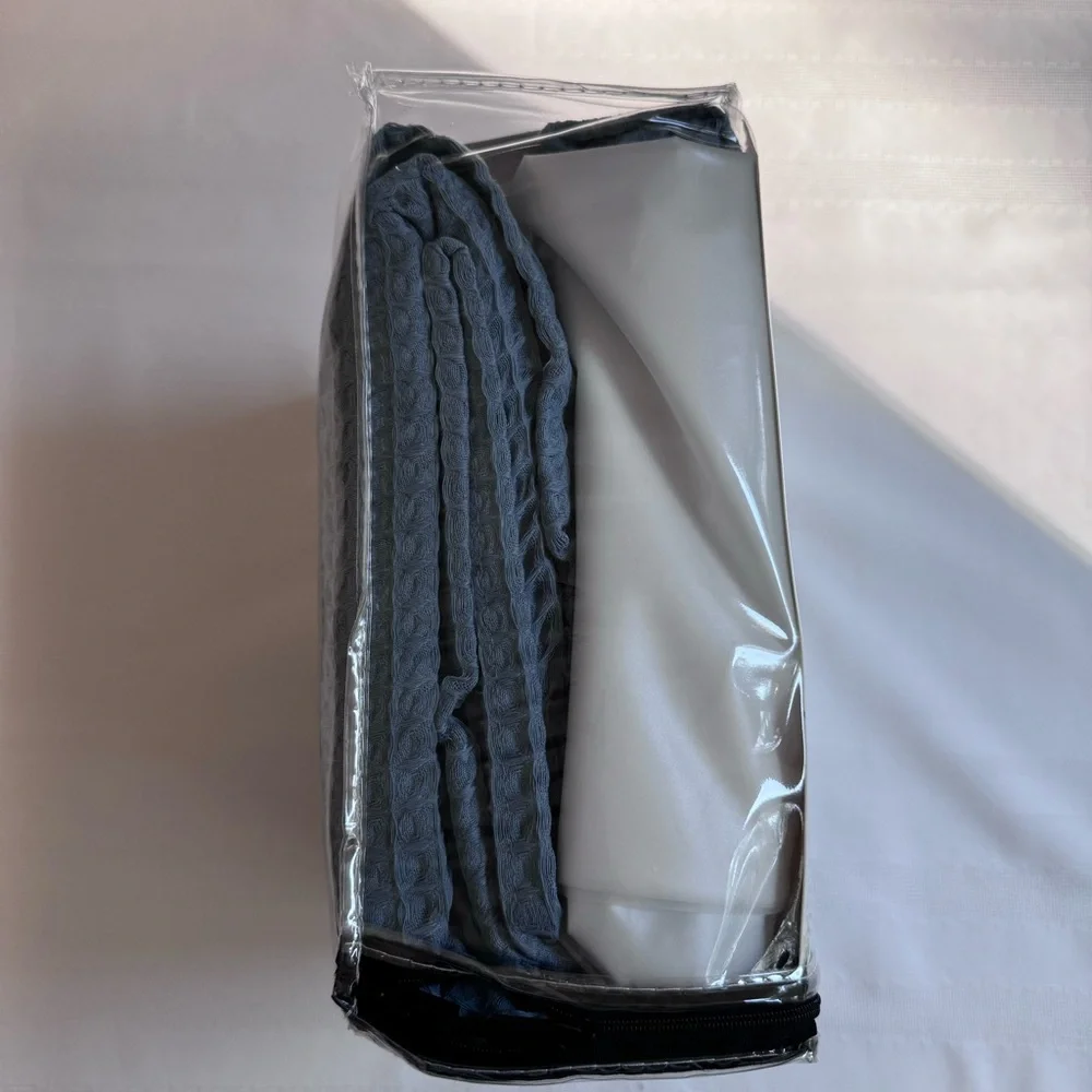 Original Hookless brand new